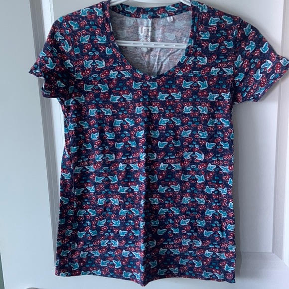 Uniqlo UT tee - Picture 1 of 2